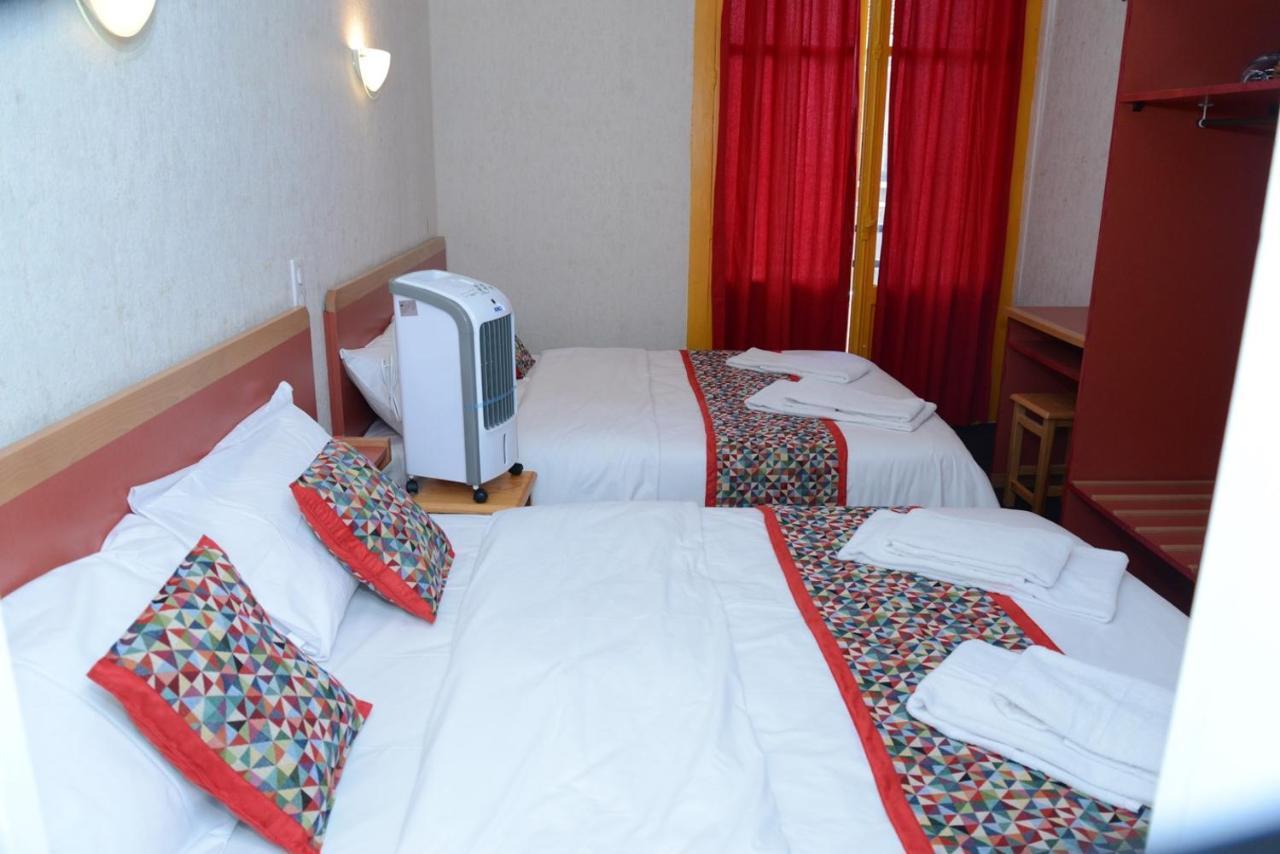 Hotel Aux Armes De Belgique Lourdes Exteriör bild